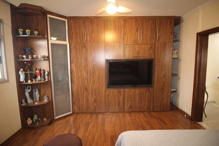 Apartamento à venda com 250m², 4 quartos e 4 vagasQuarto 4