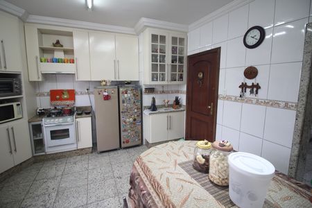 Apartamento à venda com 250m², 4 quartos e 4 vagasCozinha
