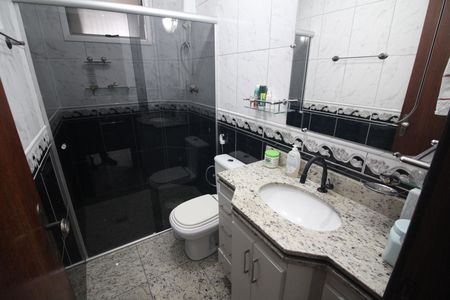 Apartamento à venda com 250m², 4 quartos e 4 vagasBanheiro 1