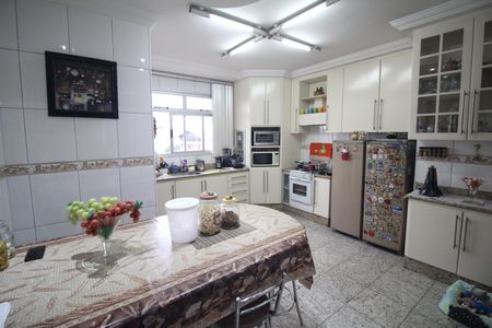 Apartamento à venda com 250m², 4 quartos e 4 vagasCozinha