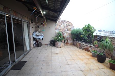 Apartamento à venda com 250m², 4 quartos e 4 vagasCobertura