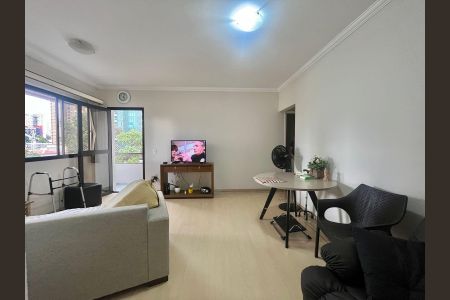 Sala de apartamento para alugar com 2 quartos, 121m² em Cambuí, Campinas