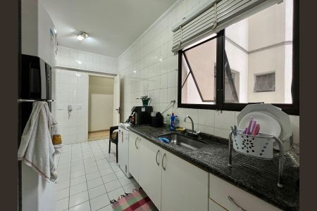 Apartamento para alugar com 121m², 2 quartos e 3 vagasCozinha