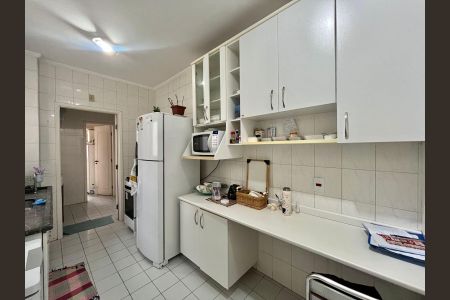 Apartamento para alugar com 121m², 2 quartos e 3 vagasCozinha