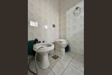 Apartamento para alugar com 121m², 2 quartos e 3 vagasBanheiro da Suíte 2