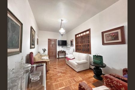 Casa à venda com 3 quartos, 270m² em Santo Antônio, Belo Horizonte