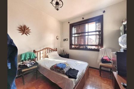 Casa à venda com 3 quartos, 270m² em Santo Antônio, Belo Horizonte