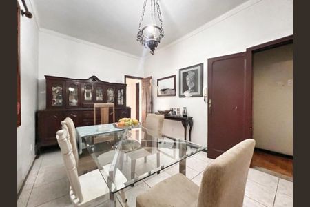 Casa à venda com 3 quartos, 270m² em Santo Antônio, Belo Horizonte