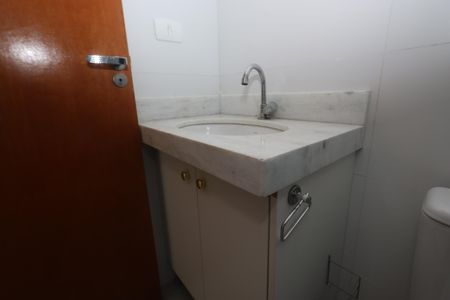 Apartamento para alugar com 41m², 2 quartos e sem vagaBanheiro