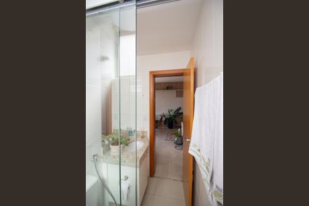 Apartamento à venda com 69m², 2 quartos e 2 vagasBanheiro Social