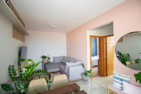 Sala de apartamento à venda com 2 quartos, 69m² em Alvorada, Contagem