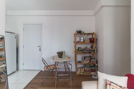 Sala de apartamento para alugar com 2 quartos, 47m² em Vila Monteiro, Poá