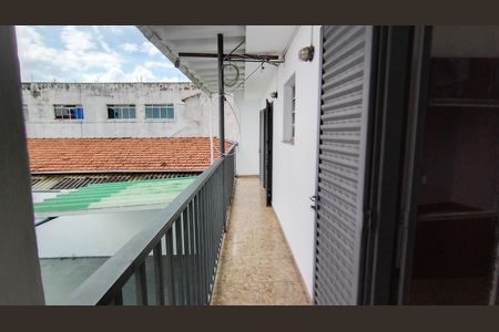 Casa para alugar com 120m², 3 quartos e 8 vagasVaranda