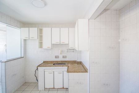 Apartamento para alugar com 89m², 3 quartos e 2 vagas Apartamento para alugar com 89m², 3 quartos e 2 vagasCozinha e Área de Serviço
