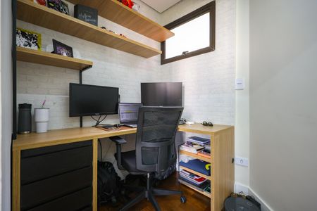 Apartamento à venda com 98m², 2 quartos e 2 vagasEscritório