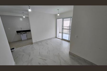 Apartamento para alugar com 67m², 2 quartos e 1 vagaSala