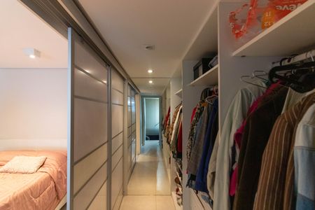 Apartamento à venda com 60m², 1 quarto e 1 vagaCloset da suíte