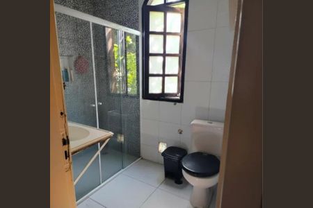 Casa para alugar com 200m², 5 quartos e sem vagaBanheiro