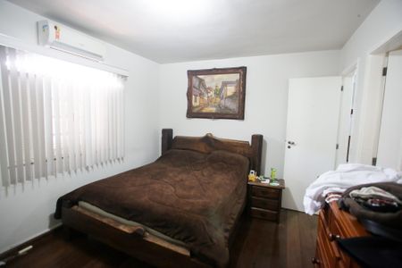 Casa para alugar com 376m², 5 quartos e 4 vagasQuarto Suíte
