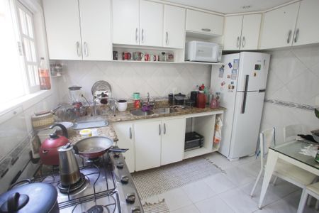 Casa para alugar com 376m², 5 quartos e 4 vagasCozinha