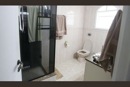 Casa para alugar com 376m², 5 quartos e 4 vagasBanheiro do Quarto Suíte