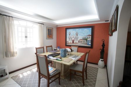 Casa para alugar com 376m², 5 quartos e 4 vagasSala de Jantar