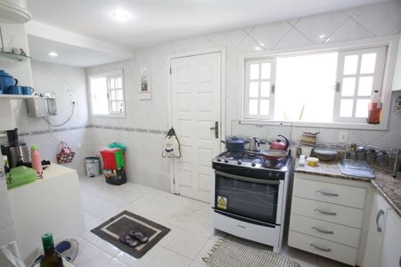 Casa para alugar com 376m², 5 quartos e 4 vagasCozinha