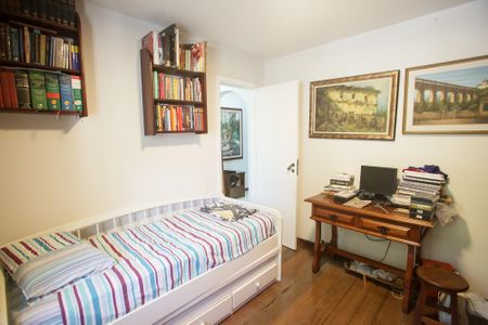 Casa para alugar com 376m², 5 quartos e 4 vagasQuarto 4