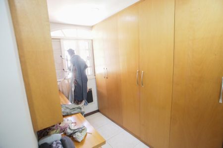Casa para alugar com 376m², 5 quartos e 4 vagasCloset do Quarto Suíte