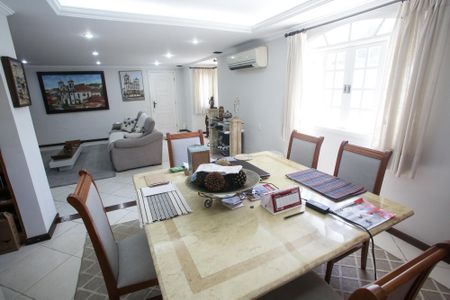 Casa para alugar com 376m², 5 quartos e 4 vagasSala de Jantar