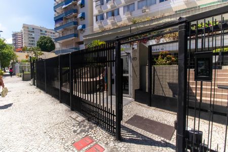 Apartamento à venda com 70m², 1 quarto e 1 vagaFachada
