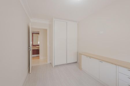 Apartamento à venda com 110m², 3 quartos e 1 vagaQuarto