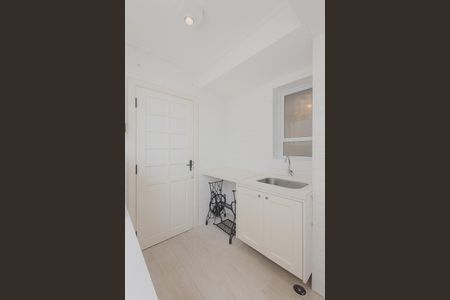 Apartamento à venda com 110m², 3 quartos e 1 vagaÁrea de Serviço