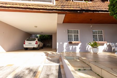 Casa para alugar com 320m², 3 quartos e 3 vagas