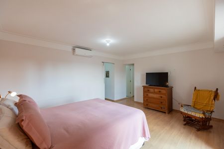 Casa para alugar com 320m², 3 quartos e 3 vagas