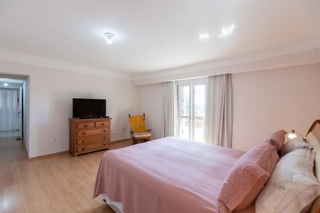 Casa para alugar com 320m², 3 quartos e 3 vagas