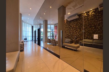 Apartamento à venda com 25m², 1 quarto e 1 vaga Apartamento à venda com 25m², 1 quarto e 1 vagaÁrea comum