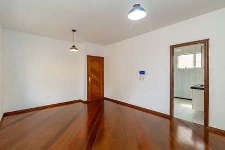 Apartamento para alugar com 90m², 3 quartos e 2 vagas Apartamento para alugar com 90m², 3 quartos e 2 vagasSala