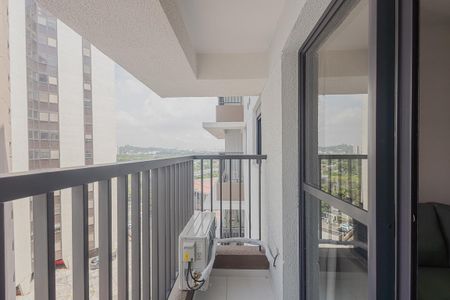 Varanda de kitnet/studio para alugar com 1 quarto, 28m² em Pinheiros, São Paulo