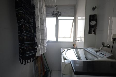 Apartamento à venda com 67m², 3 quartos e 1 vagaÁrea de Serviço