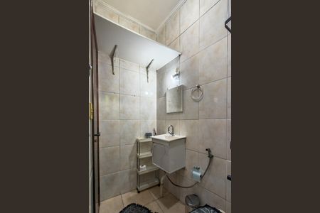 Casa de condomínio para alugar com 51m², 1 quarto e 1 vaga Casa de condomínio para alugar com 51m², 1 quarto e 1 vagaBanheiro