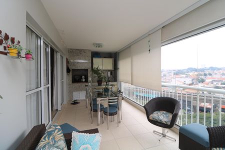 Apartamento à venda com 132m², 3 quartos e 4 vagasÁrea gourmet