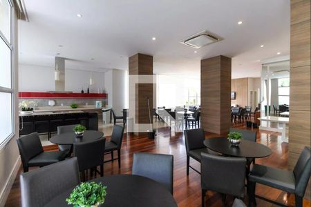 Apartamento à venda com 132m², 3 quartos e 4 vagas Apartamento à venda com 132m², 3 quartos e 4 vagasÁrea comum - Salão de festas