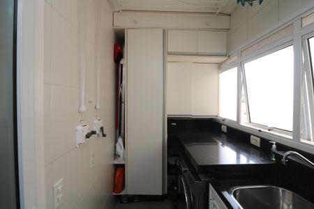 Apartamento à venda com 132m², 3 quartos e 4 vagasÁrea de Serviço