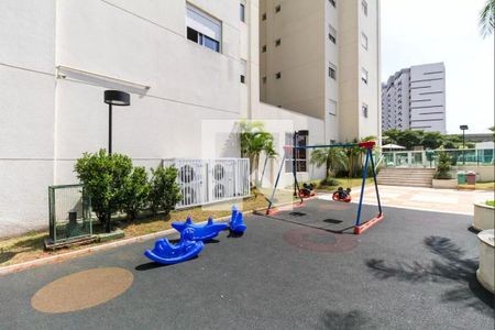 Apartamento à venda com 132m², 3 quartos e 4 vagas Apartamento à venda com 132m², 3 quartos e 4 vagasÁrea comum - Playground