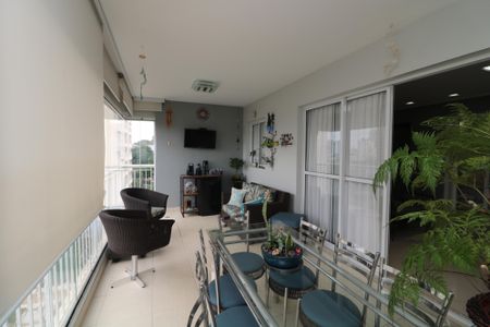 Apartamento à venda com 132m², 3 quartos e 4 vagasÁrea gourmet