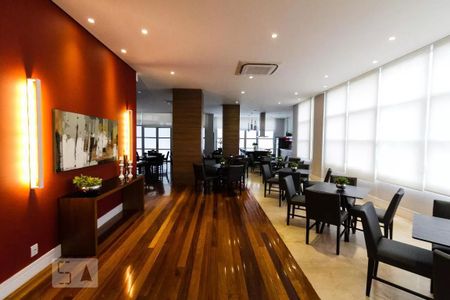 Apartamento à venda com 132m², 3 quartos e 4 vagas Apartamento à venda com 132m², 3 quartos e 4 vagasÁrea comum - Salão de festas