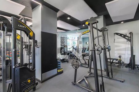 Apartamento à venda com 132m², 3 quartos e 4 vagas Apartamento à venda com 132m², 3 quartos e 4 vagasÁrea comum - Academia