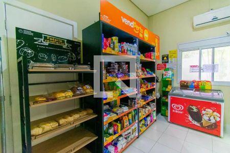 Apartamento à venda com 132m², 3 quartos e 4 vagas Apartamento à venda com 132m², 3 quartos e 4 vagasMini Mercado