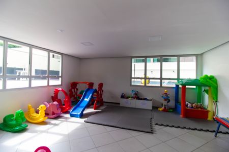 Apartamento para alugar com 135m², 3 quartos e 1 vaga